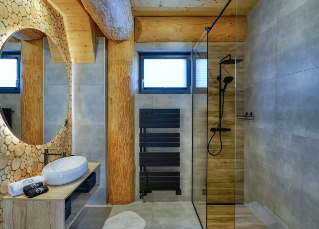 Luvina bathrooms (1)
